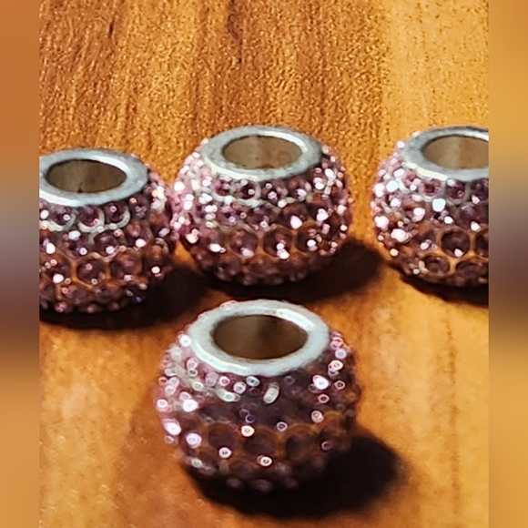 Retired Brighton bead pink ice diva- posting is only for purchase of one bead - Picture 2 of 9